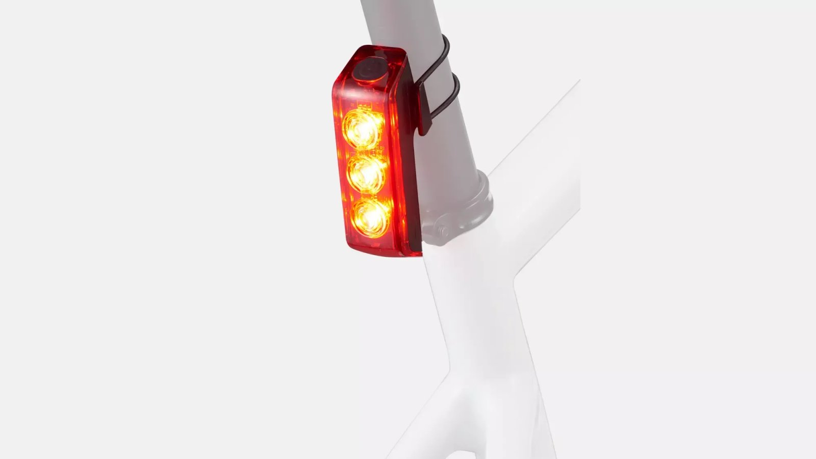 49120-250_LGHT_FLUX-250R-TAILLIGHT_DETAIL-2