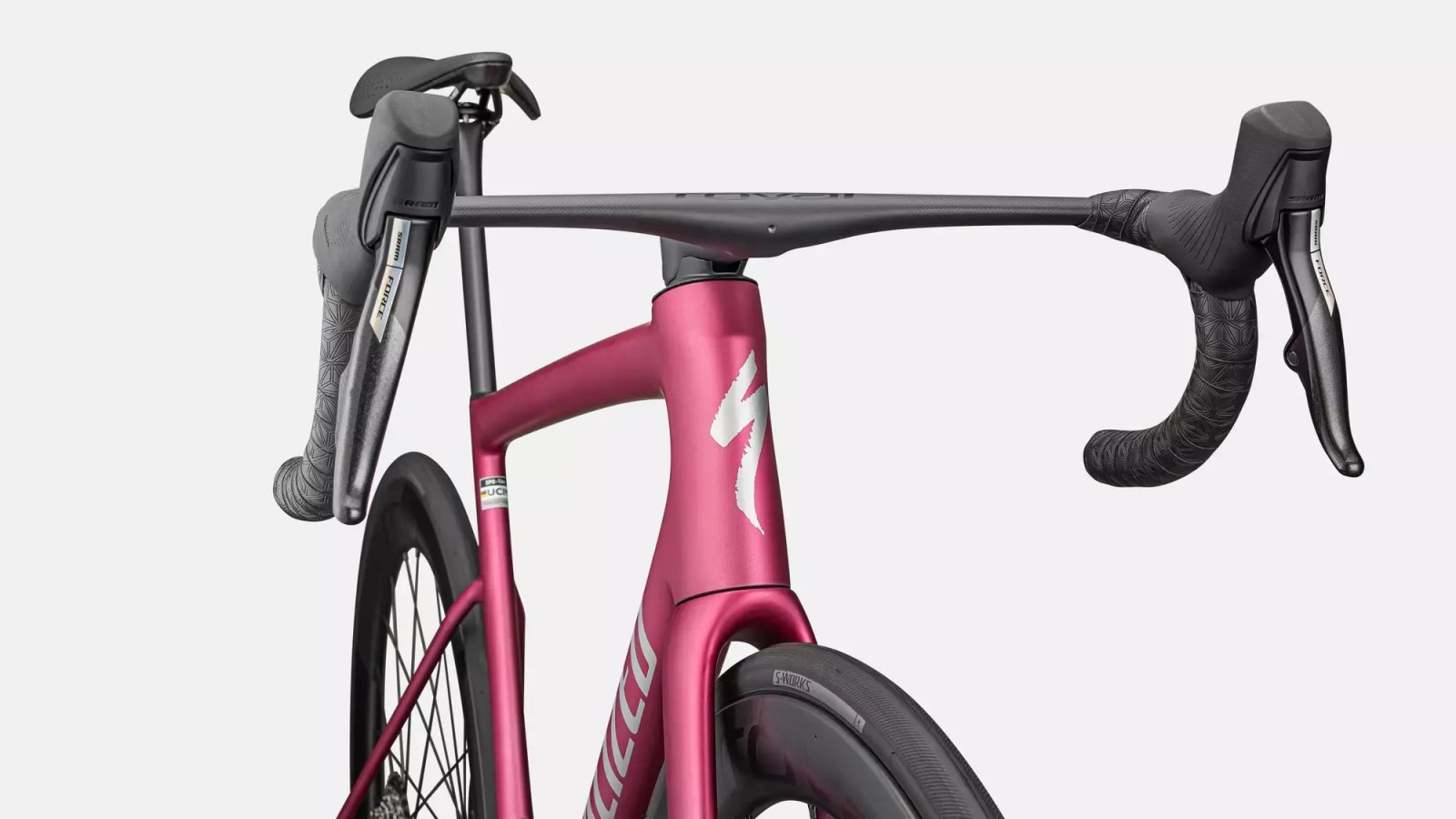 tarmac-etap-pink-04